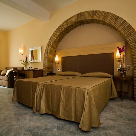 Hotel Villa Tirreno Tarquinia Extérieur photo