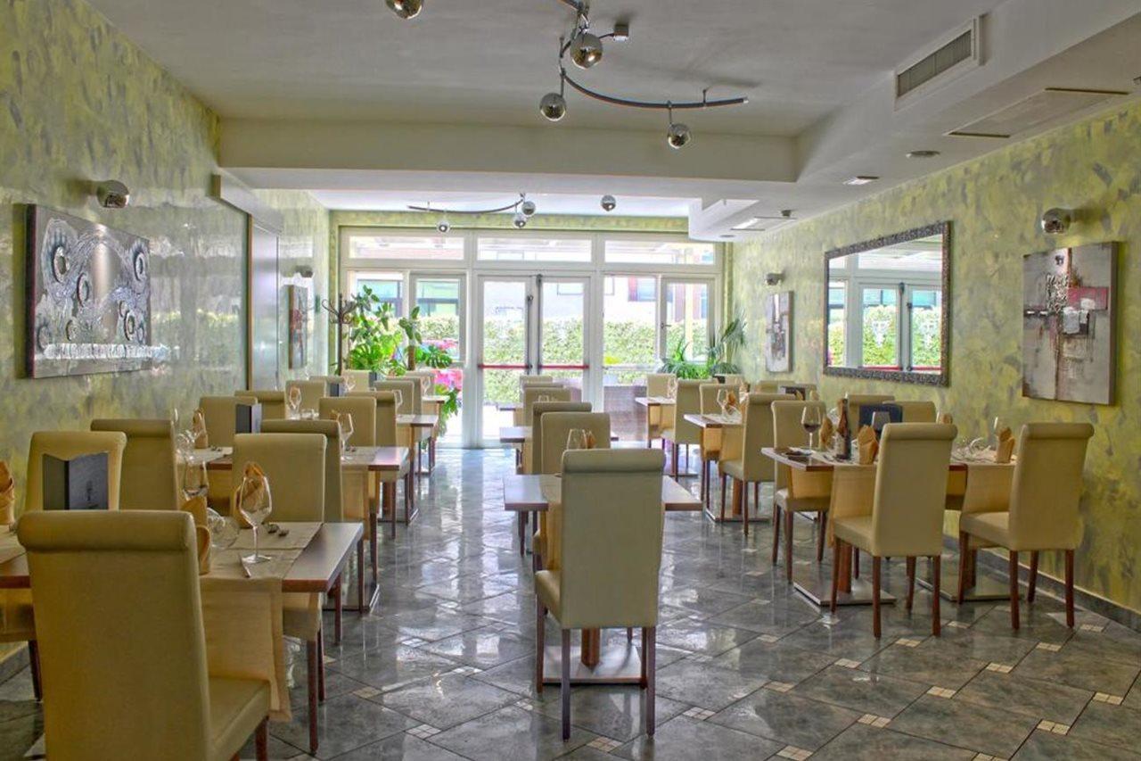 Hotel Villa Tirreno Tarquinia Extérieur photo